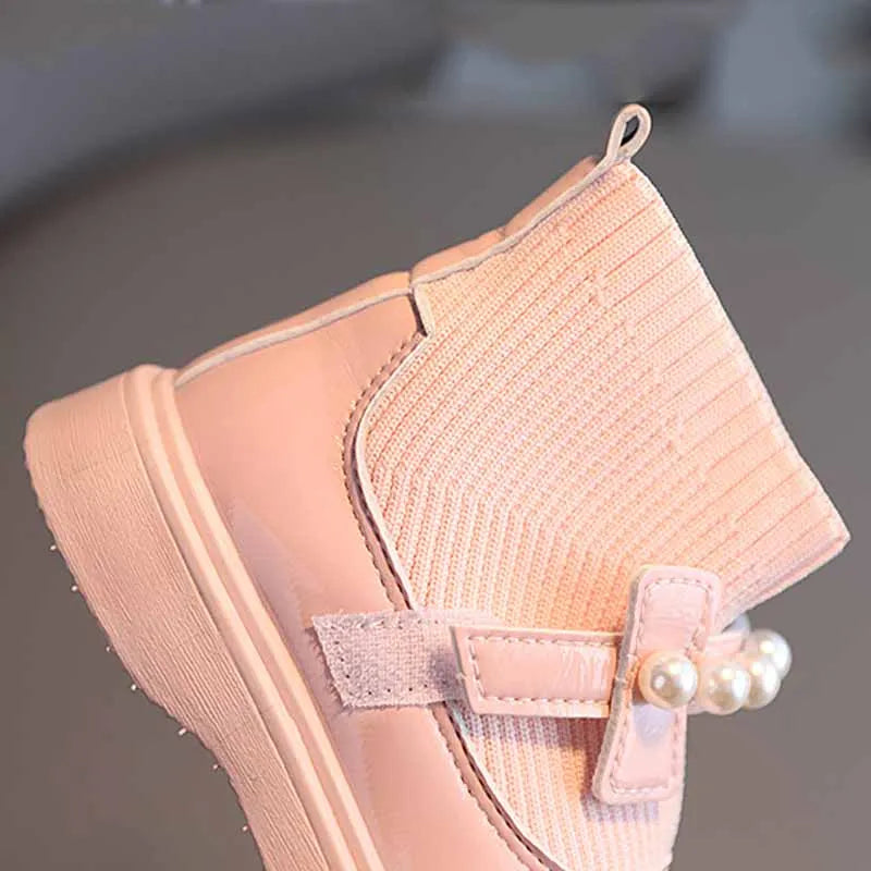 נעלי מוקסין עם פנינים