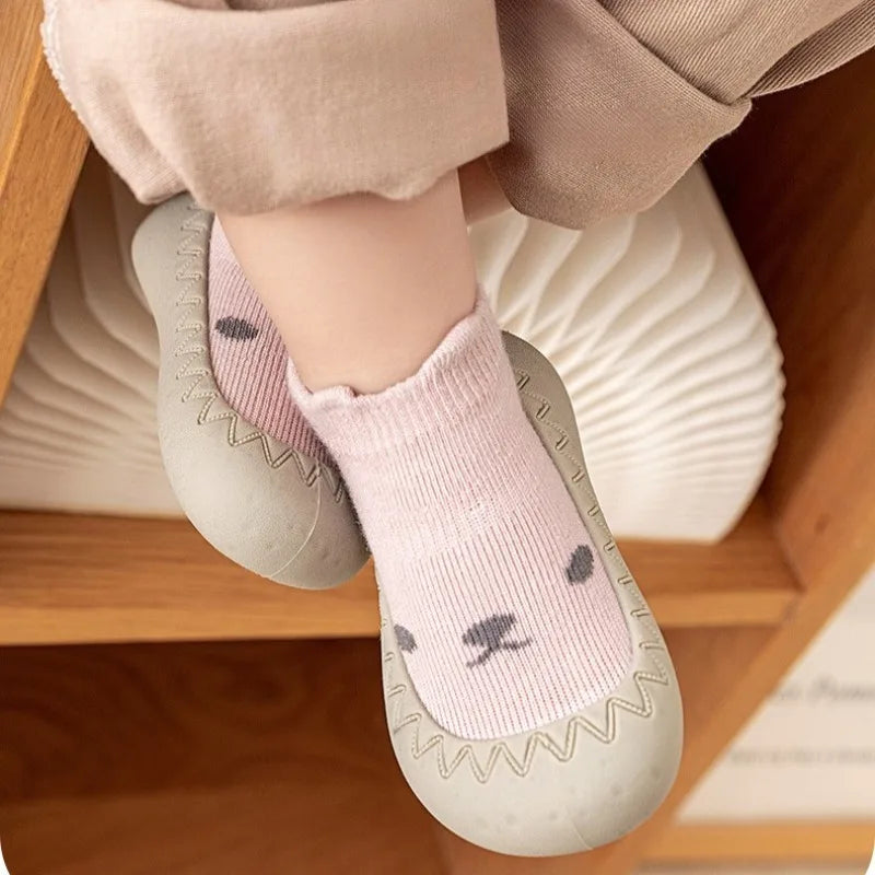 נעלי צעד ראשון - first steps