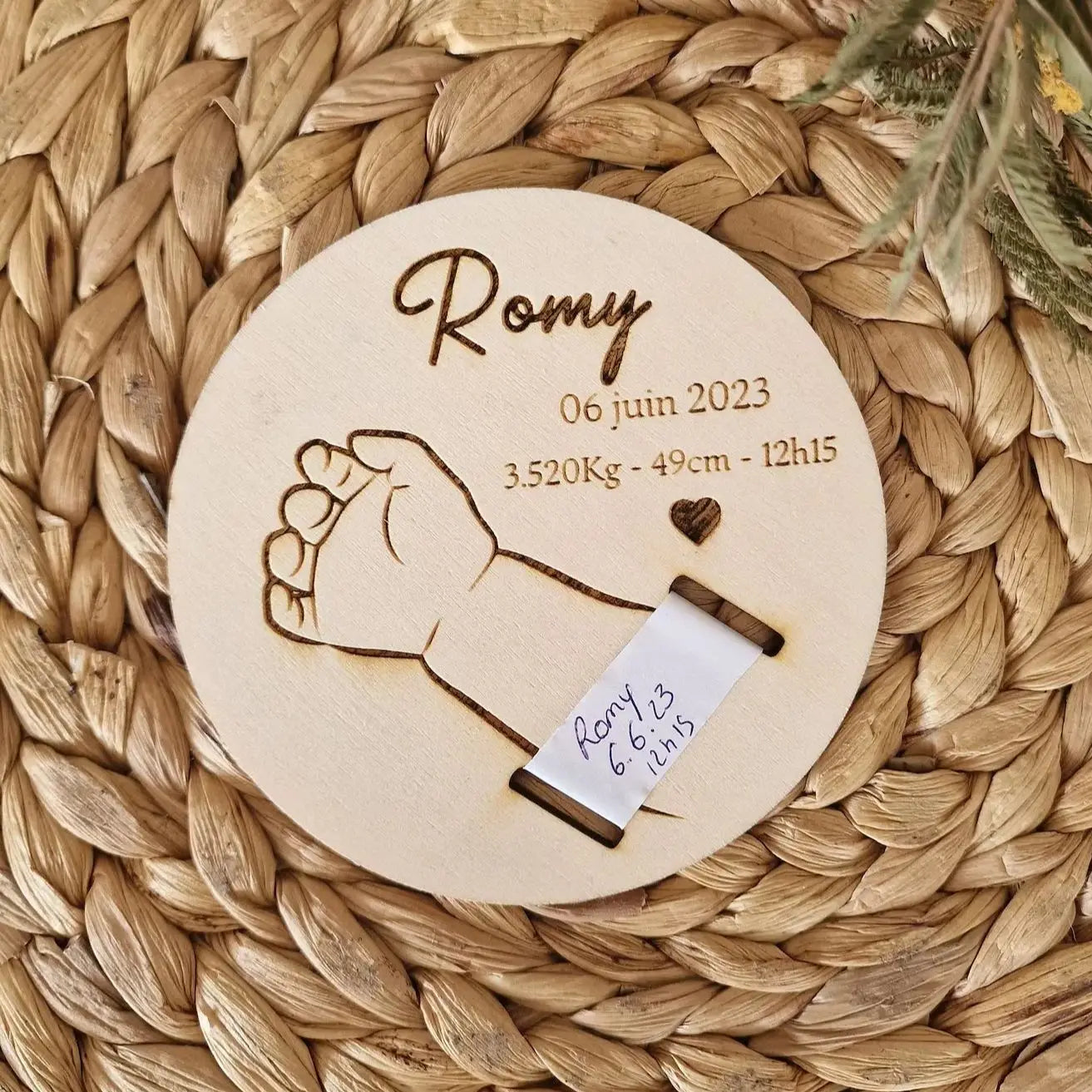 מזכרת לידה אישית עם חריטה